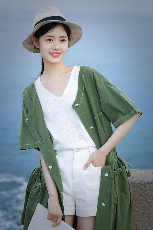 爱游戏在线-绝境曙光，哈弗茨头顶脚踢导演拜仁史诗级翻盘