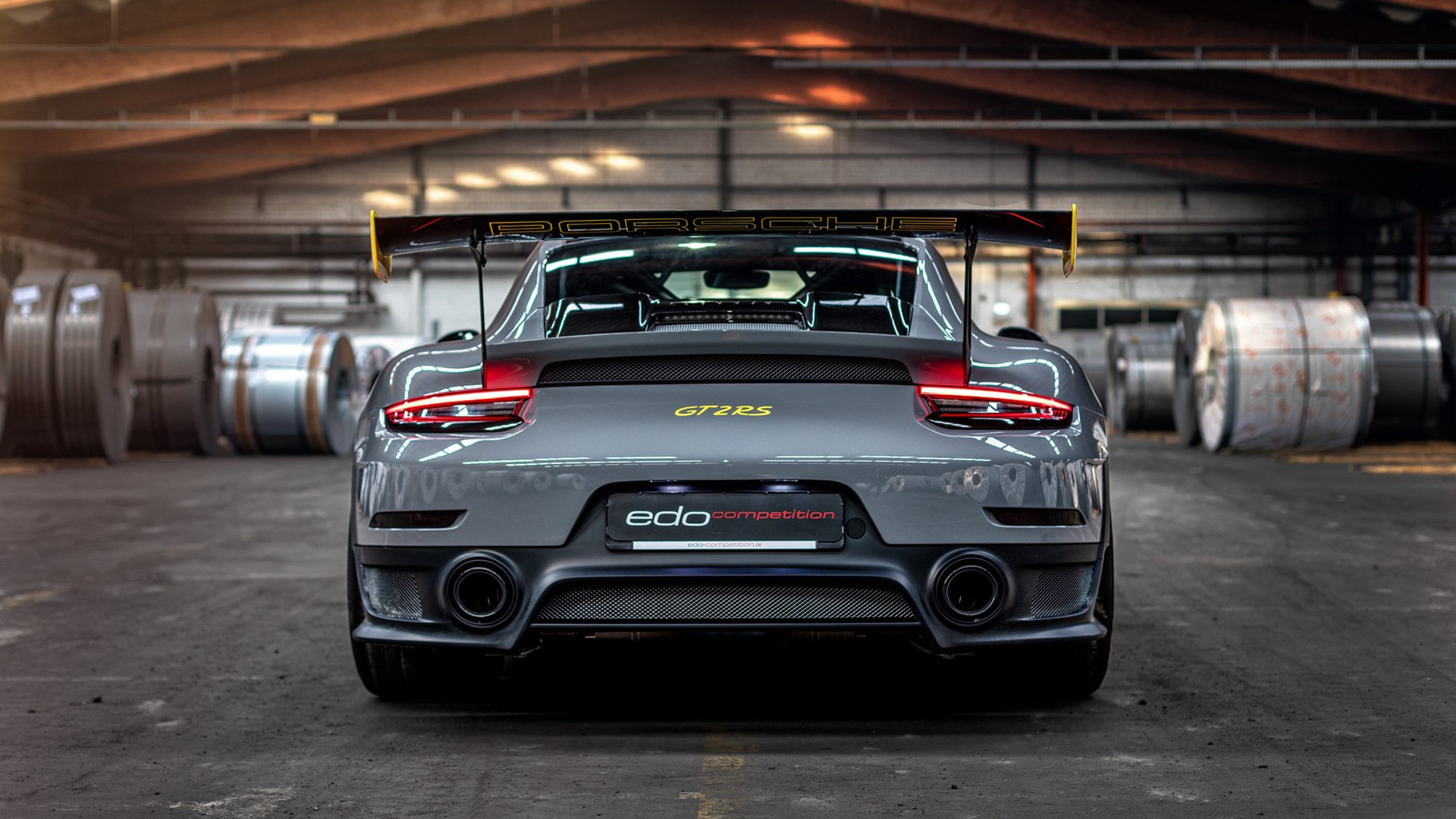 爱游戏在线-红白色火焰，当荷兰的丝绒攻势遇见东瀛蓝海，伊布如何以脊梁撑起全胜天空